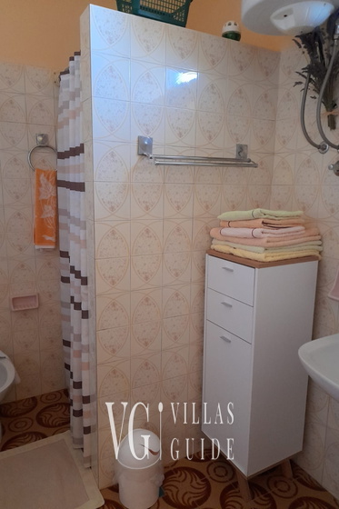 Holiday Home Secret Garden