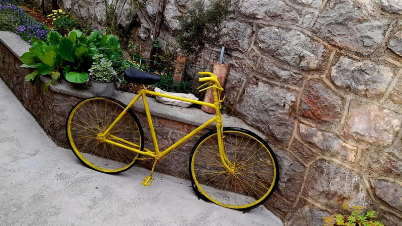 Holiday Home Secret Garden