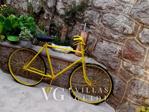 Holiday Home Secret Garden