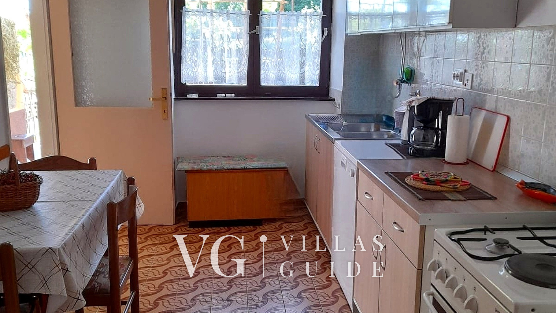 Holiday Home Secret Garden Kitchen