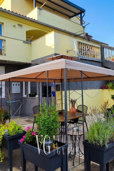 Studio apartment Flora Garten und Außenbereich