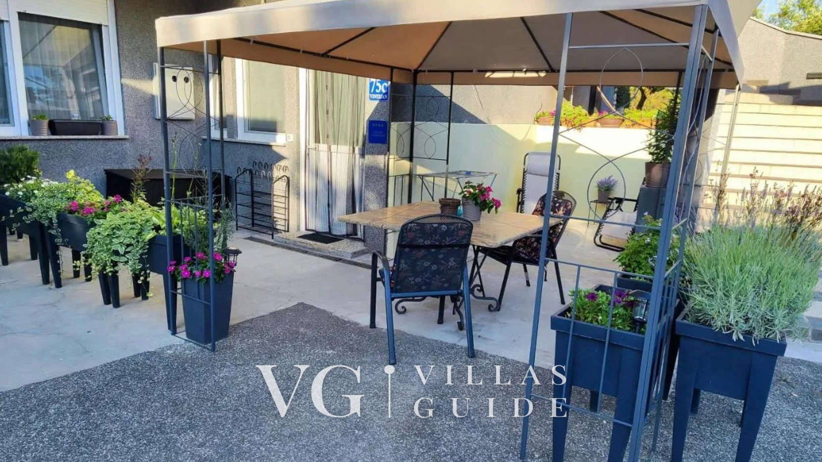 Studio apartment Flora Zusatzinhalte