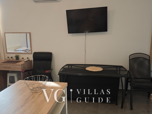 Studio apartment Flora