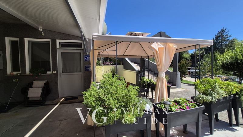 Studio apartment Flora Dvorište i vanjski dio objekta