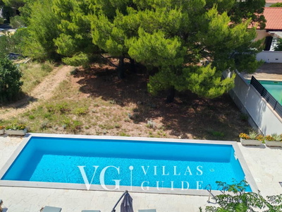 Apartman with pool - Saša