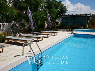 Apartman with pool - Saša