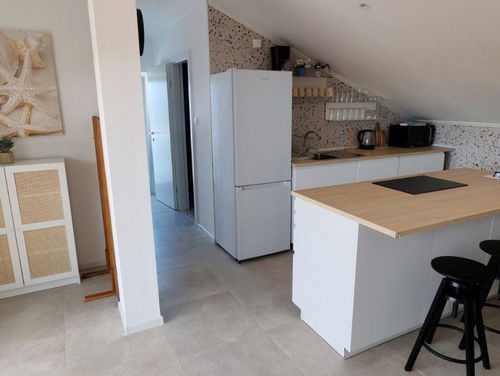 Apartman with pool - Saša