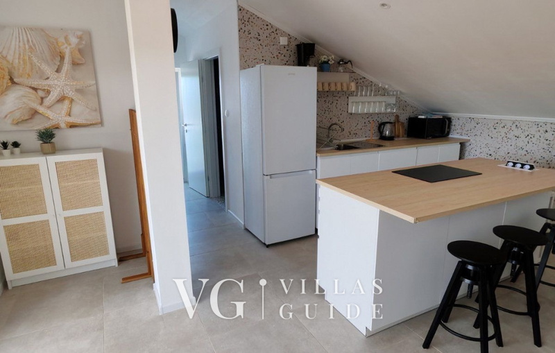 Apartman with pool - Saša