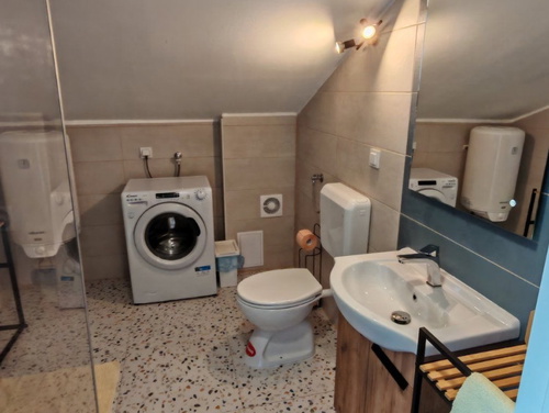 Apartman with pool - Saša