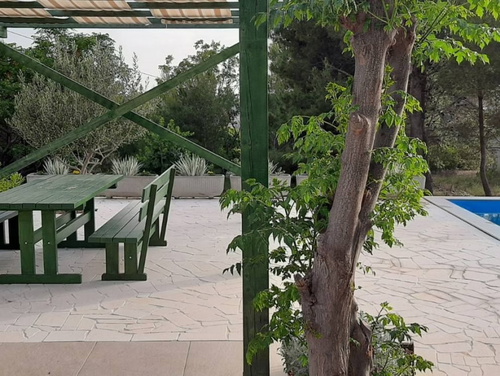 Apartman with pool - Saša