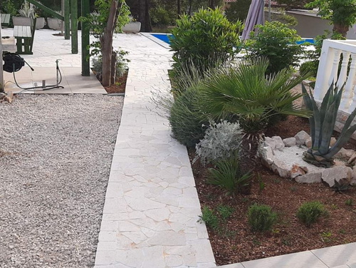 Apartman with pool - Saša