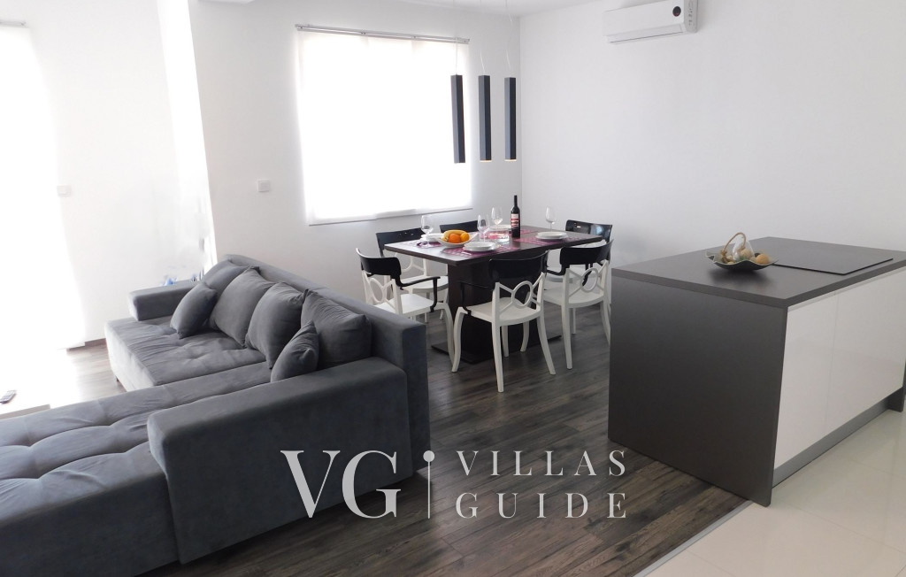 Luxury Villa Mer calme pool&pet friendly apartman 1 Cucina