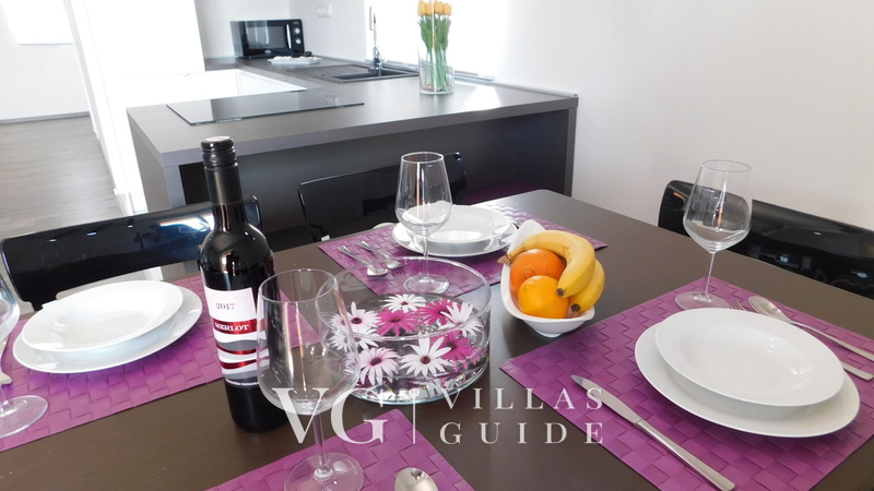 Luxury Villa Mer calme pool&pet friendly apartman 2 Kuhinja