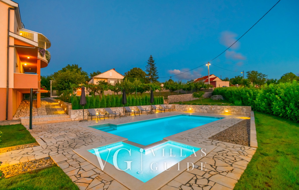 Villa Prunus Laurus-Makarska-Gornji Vinjani Giardino e esterni della proprietà