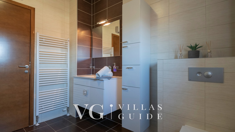 Villa Prunus Laurus-Makarska-Gornji Vinjani Kupaonica