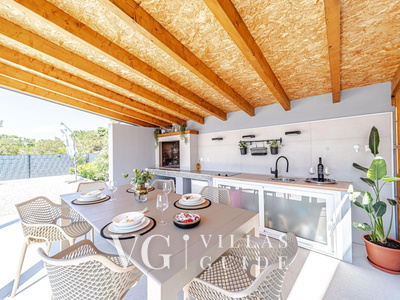 Villa Antea Garden and property exterior