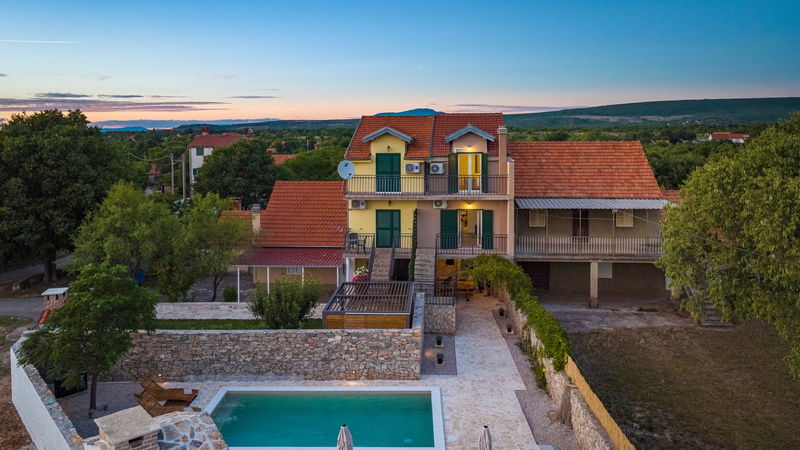 Holiday house Hedonica