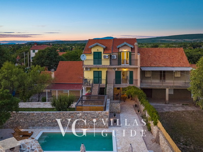 Holiday house Hedonica