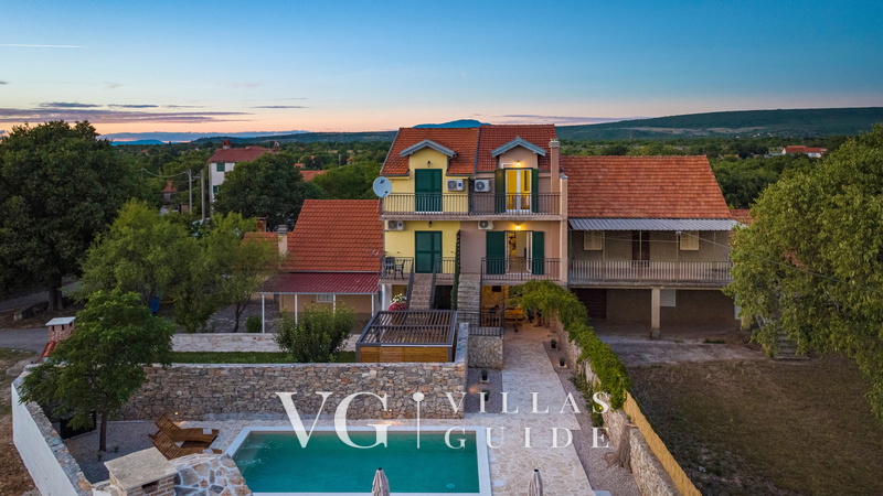 Holiday house Hedonica