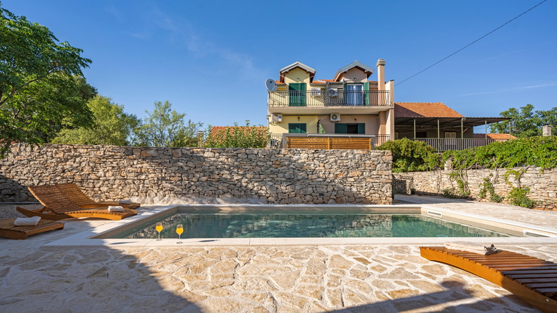 Holiday house Hedonica