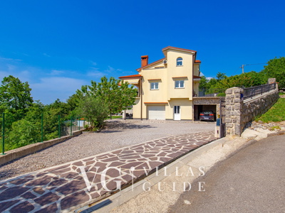 Villa Wally with outdoor pool Andere