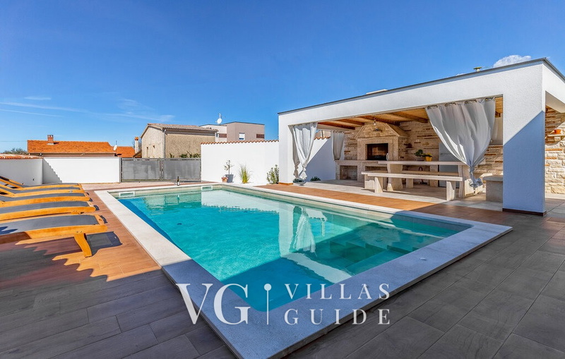 Villa Daria Garden and property exterior