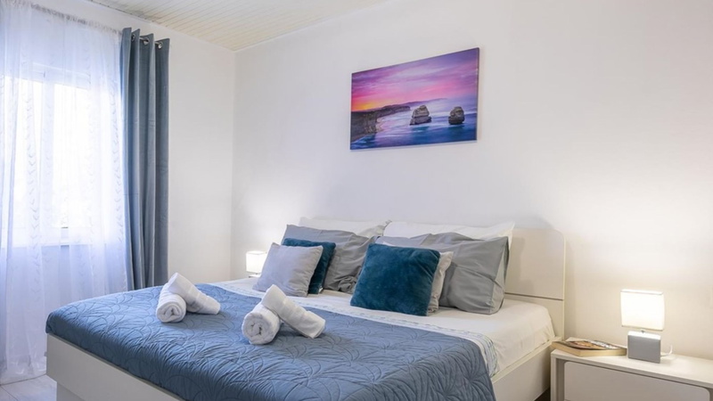 Holiday house with Private  Pool Maja