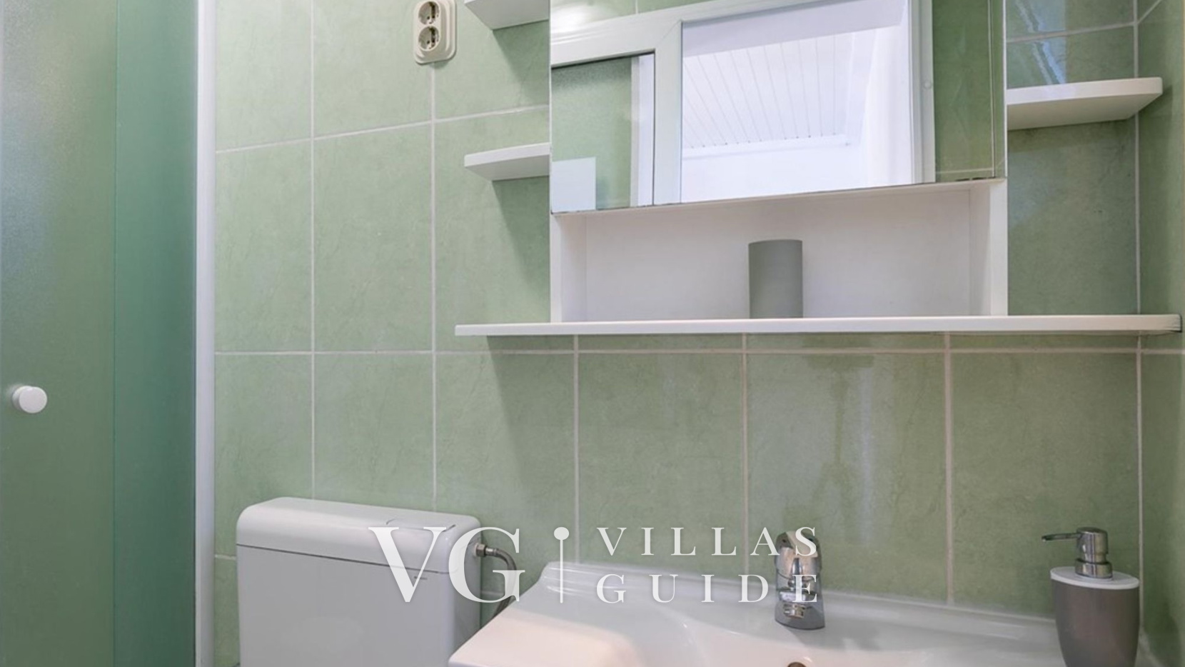 Holiday house with Private  Pool Maja Bagno