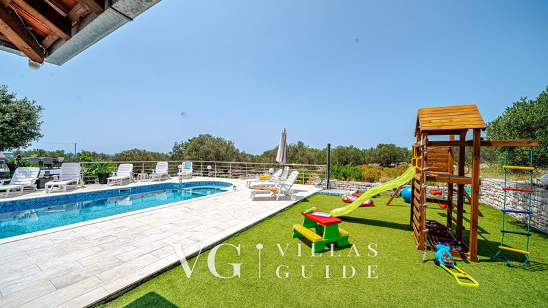 Holiday house with Private  Pool Maja Contenuto aggiuntivo