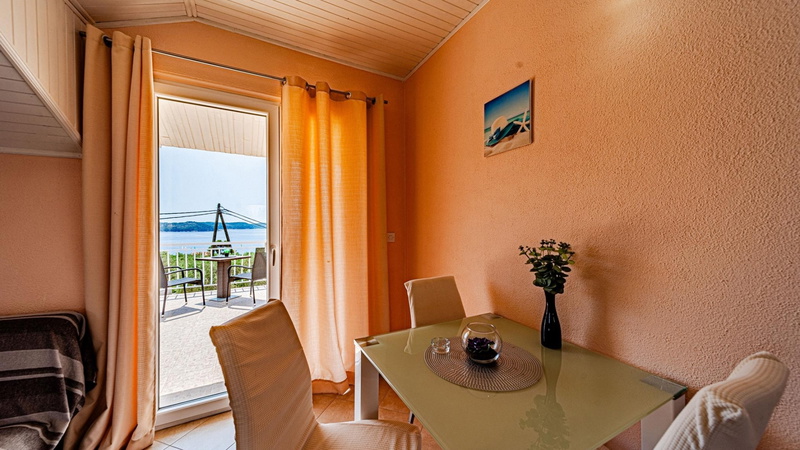 Holiday house with Private  Pool Maja