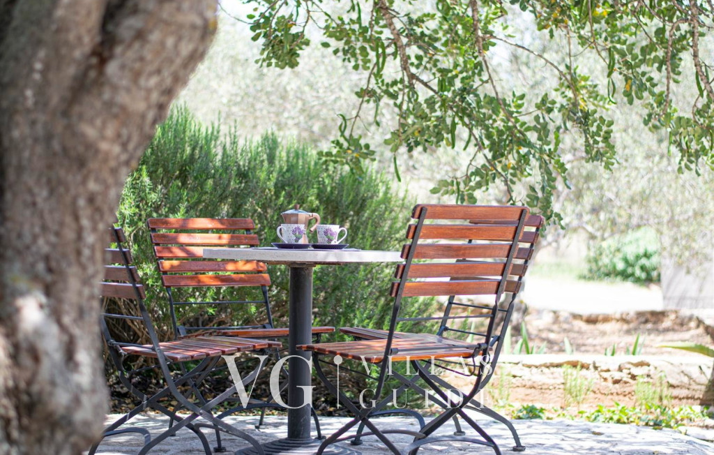 Holiday Home Roza Garten und Außenbereich