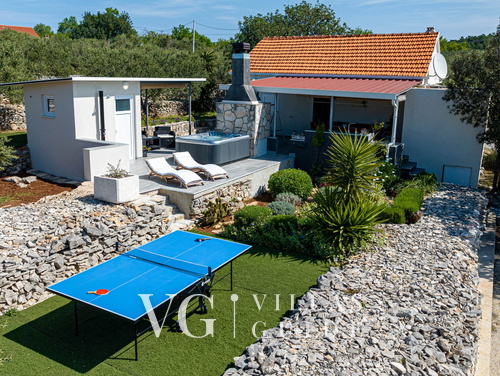 Holiday Home Roza with Whirlpool