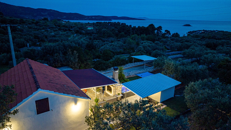 Holiday Home Roza with Whirlpool