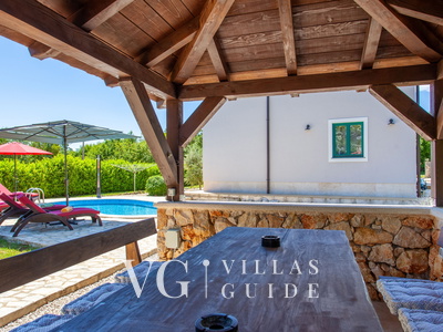 Villa Tara with a beautiful heated pool Altro