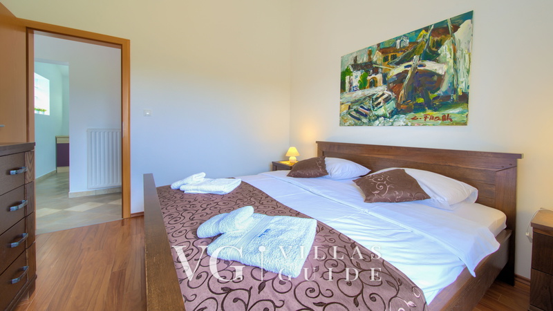 Villa Tara with a beautiful heated pool Spavaća soba