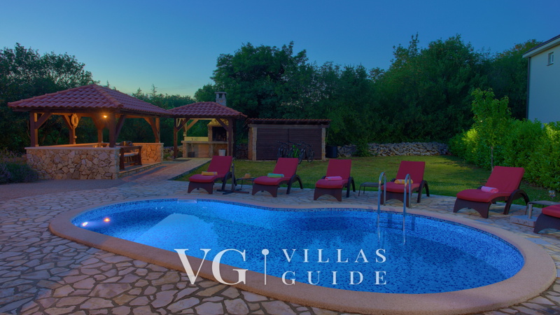 Villa Tara with a beautiful heated pool Bazen