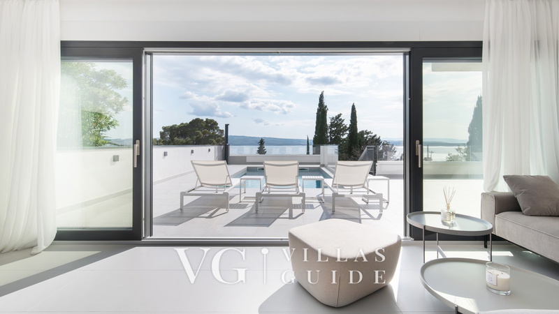 Luxury Holiday Villa with pool Wohnzimmer