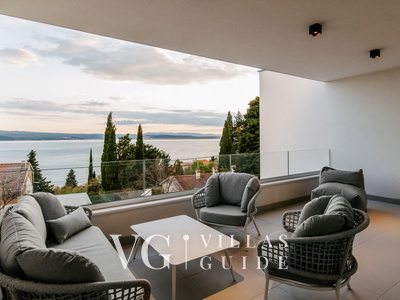 Luxury Holiday Villa with pool