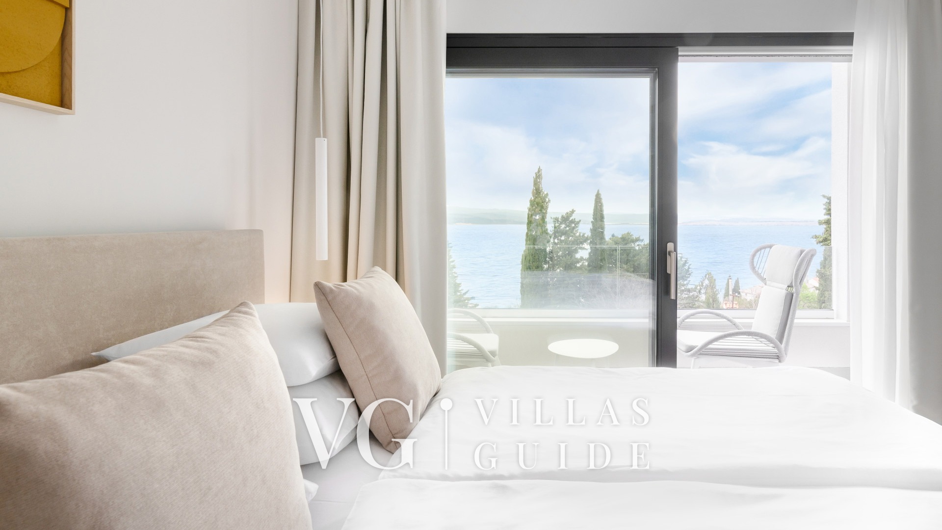 Luxury Holiday Villa with pool Bedroom