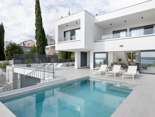 Luxury Holiday Villa with pool