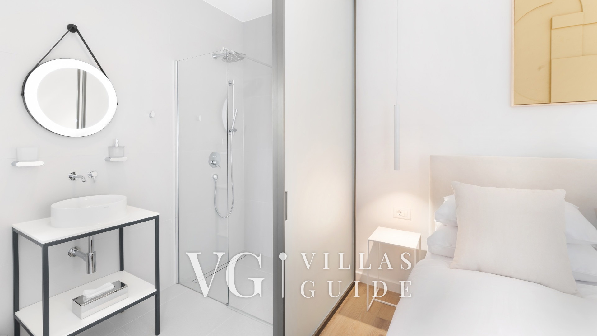 Luxury Holiday Villa with pool Bedroom