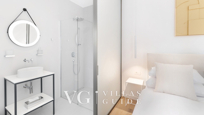 Luxury Holiday Villa with pool Schlafzimmer