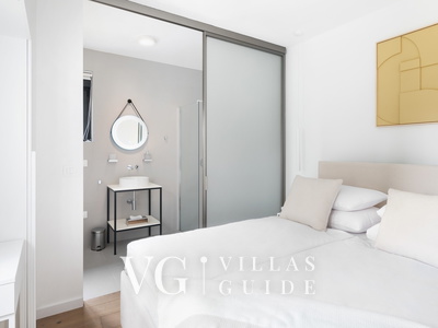 Luxury Holiday Villa with pool Bedroom