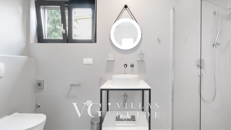 Luxury Holiday Villa with pool Badezimmer