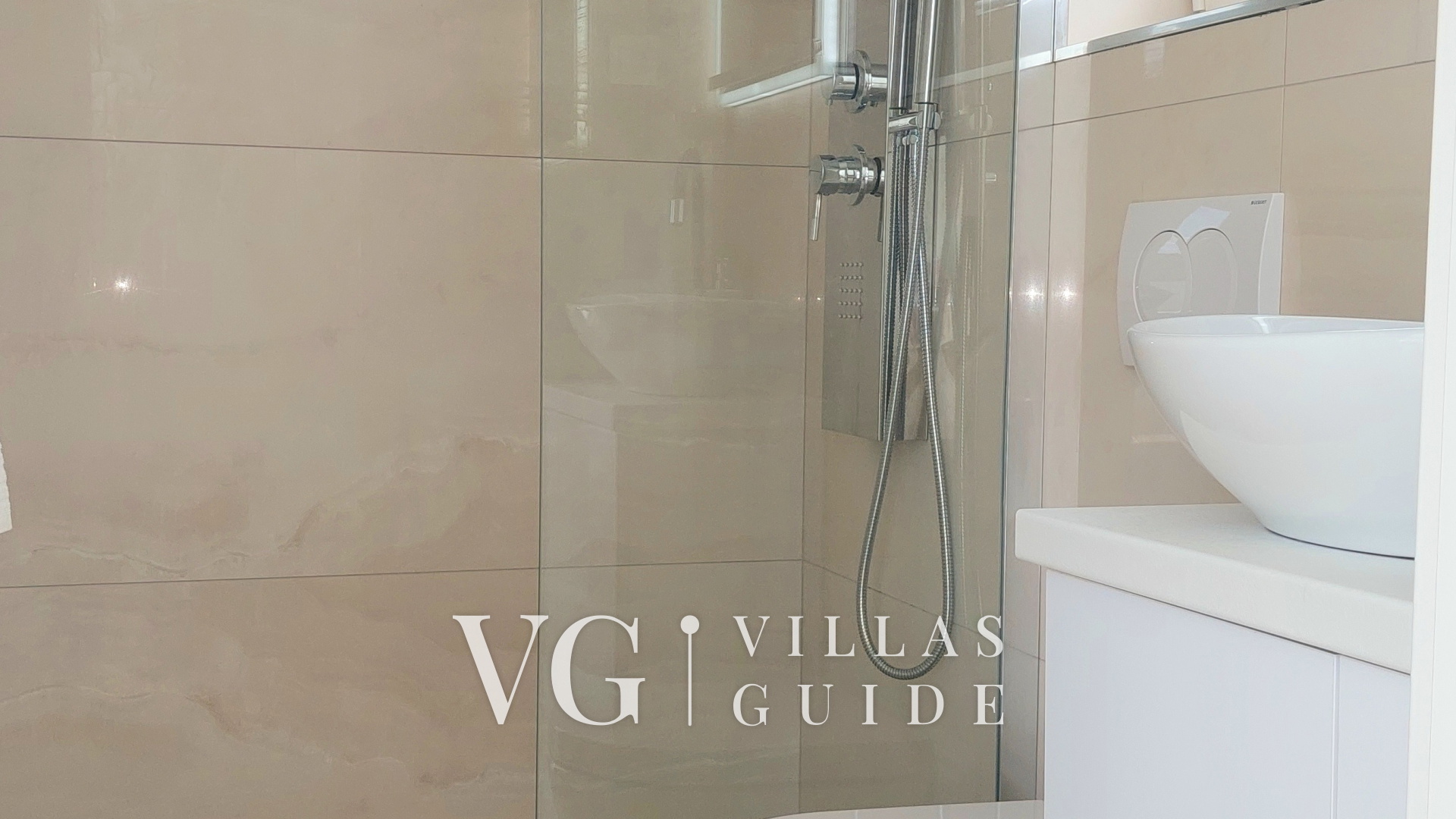 Villa Eduarda pool&whirpool&pet friendly Bathroom