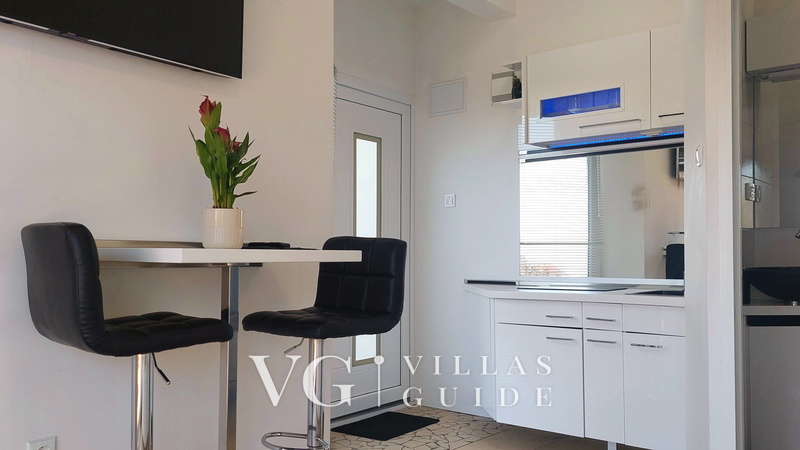 Villa Eduarda pool&whirpool&pet friendly Kitchen