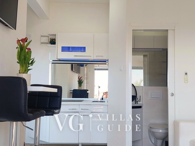 Villa Eduarda pool&whirpool&pet friendly Kitchen