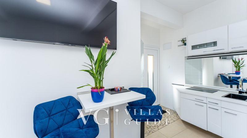 Villa Eduarda pool&whirpool&pet friendly Kitchen