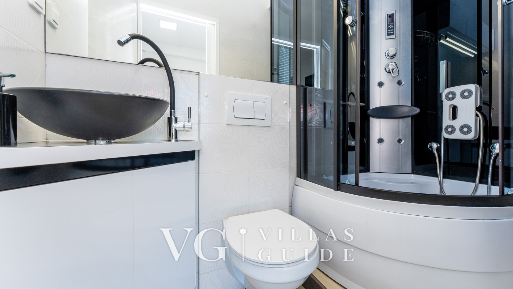 Villa Eduarda pool&whirpool&pet friendly Bathroom