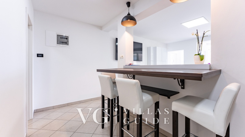 Villa Eduarda pool&whirpool&pet friendly Kitchen